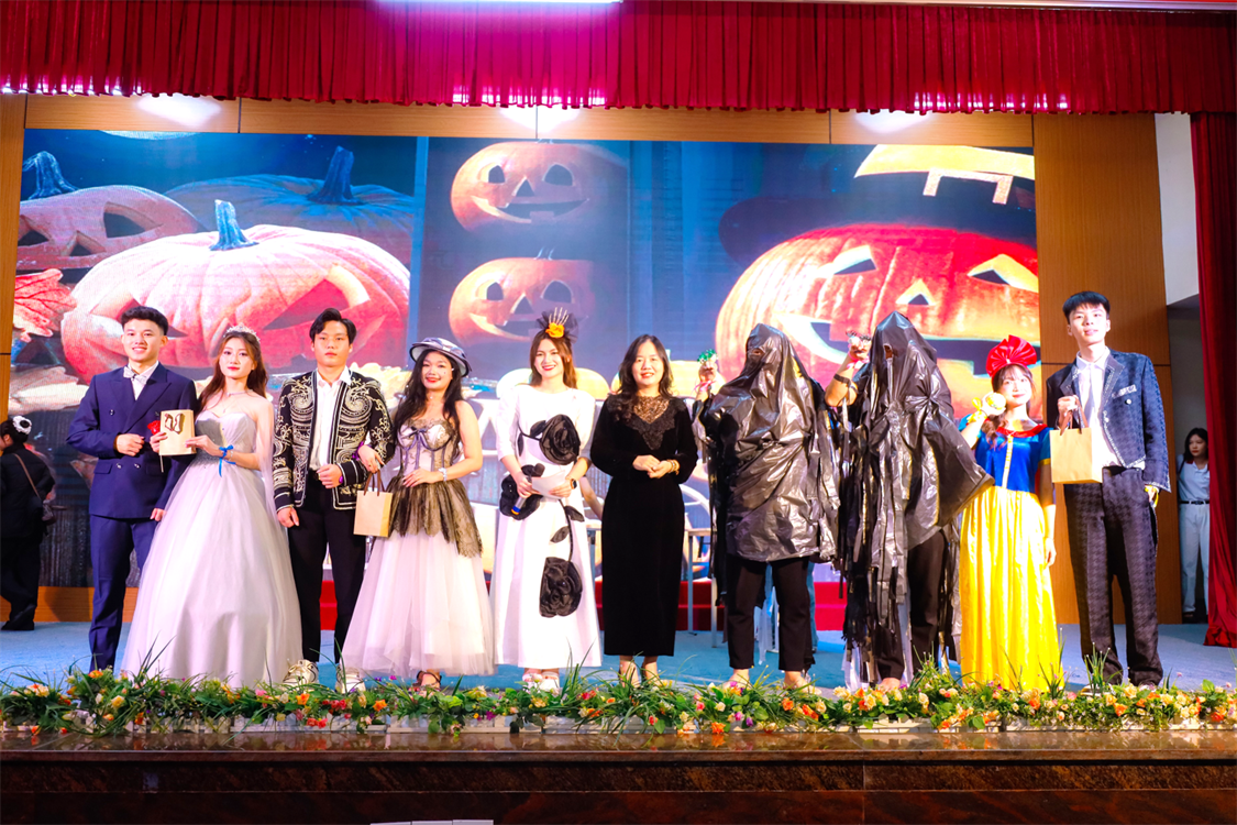 HALLOWEEN 2025: KHI CNTT GẶP MẦM NON