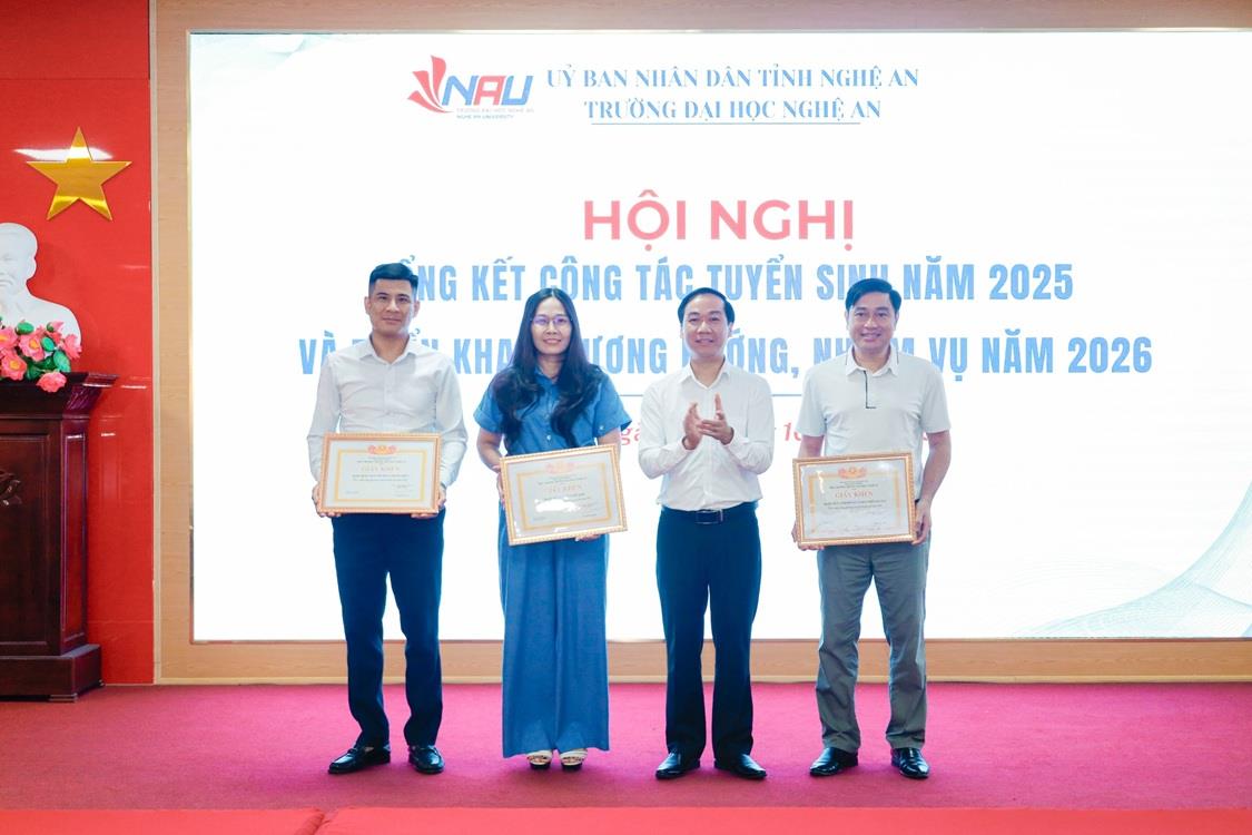 Hội nghị tổng kết công tác tuyển sinh và truyền thông năm 2025, định hướng năm 2026: đổi mới - quyết liệt - đồng bộ - hiệu quả