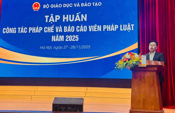 TRƯỜNG ĐẠI HỌC NGHỆ AN THAM GIA HỘI NGHỊ TẬP HUẤN CÔNG TÁC PHÁP CHẾ VÀ BÁO CÁO VIÊN PHÁP LUẬT NĂM 2025