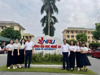 TRƯỜNG ĐẠI HỌC NGHỆ AN VINH DỰ CÓ 2 GIẢNG VIÊN ĐOẠT GIẢI CAO CUỘC VẬN ĐỘNG SÁNG TÁC VHNT 2025
