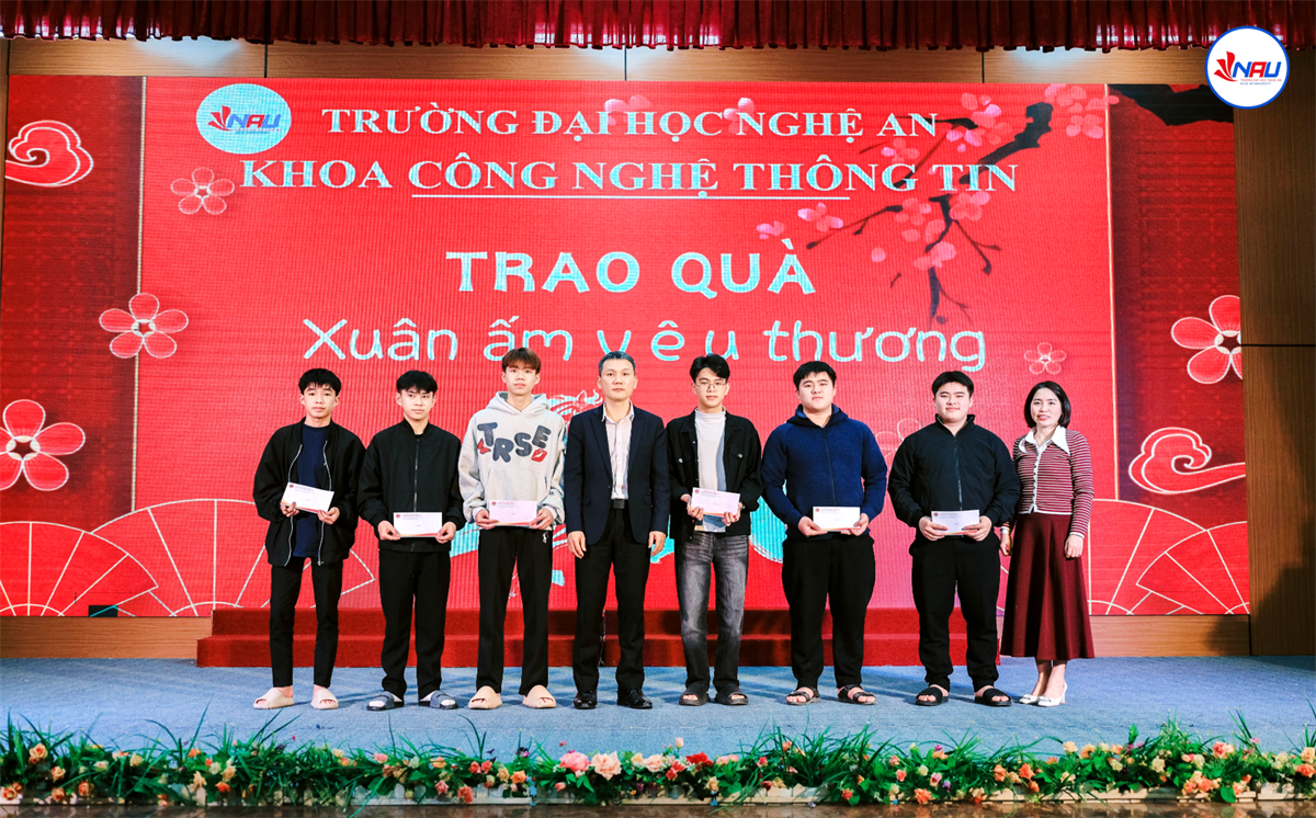 XUÂN ẤM YÊU THƯƠNG: KHOA CNTT – TRƯỜNG ĐHNA ĐỒNG HÀNH CÙNG SINH VIÊN VƯỢT KHÓ VỀ QUÊ ĐÓN TẾT BÍNH NGỌ